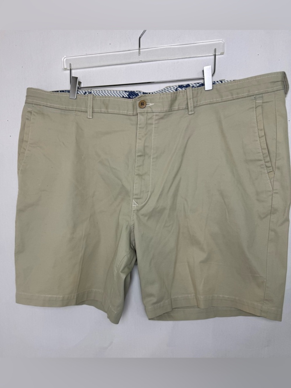 Tommy Bahamas Men's Classic Khaki Cotton Shorts - Beige Sz 46R